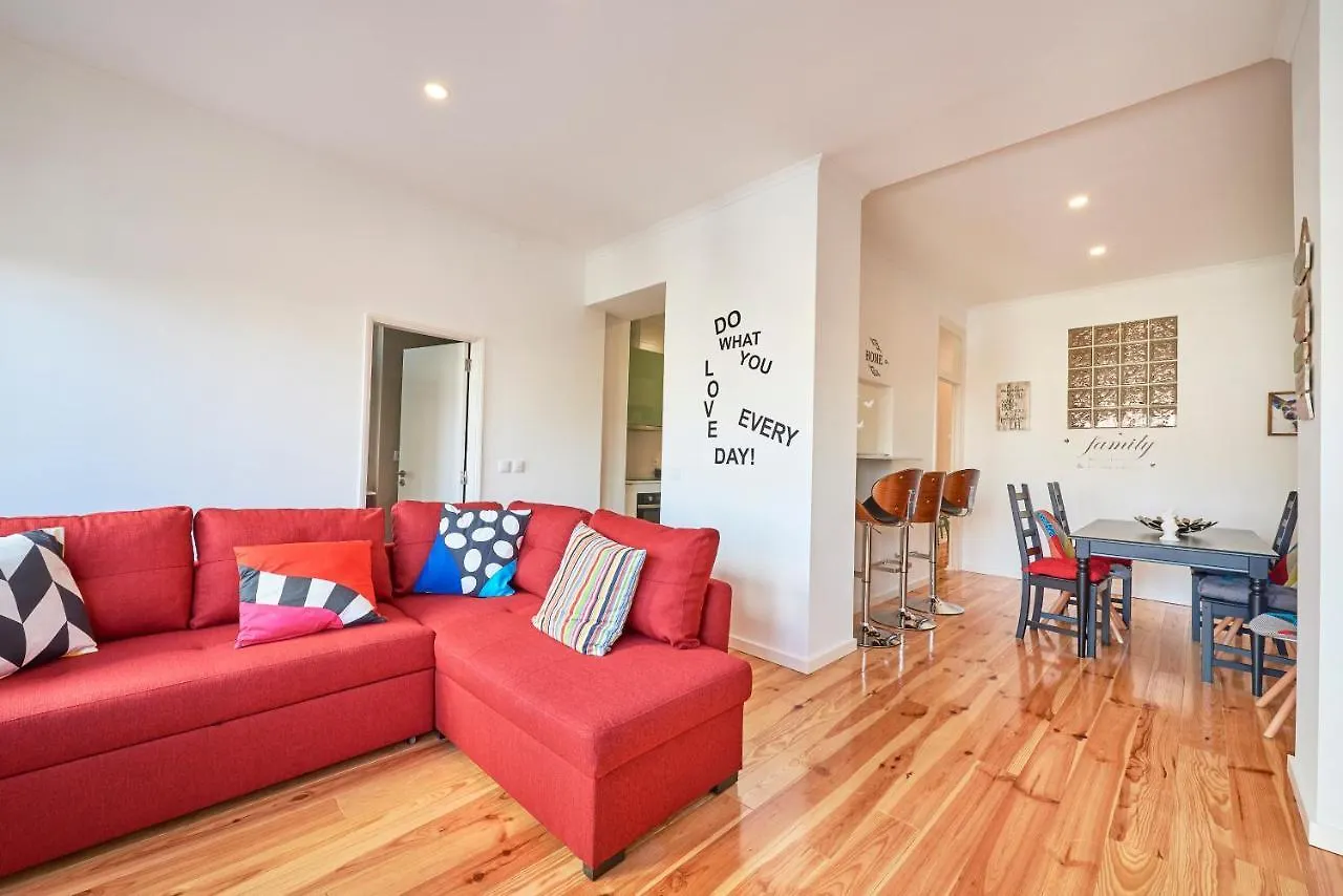 Апартаменты New!! Lisbon Hearth
