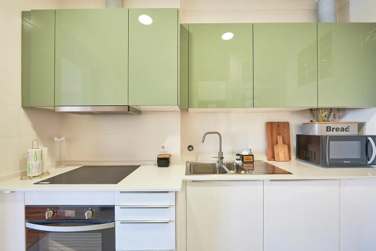 Апартаменты New!! Lisbon Hearth